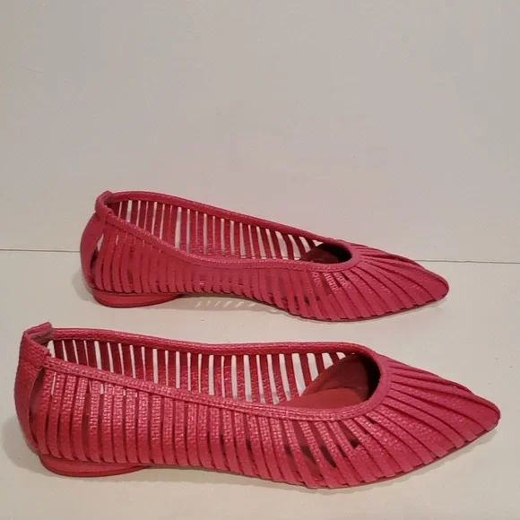 SOLD ❗️ Cult Gaia NWOT Leena Point Toe Flats Size
9.5 NWOT'S - Picture 3 of 7